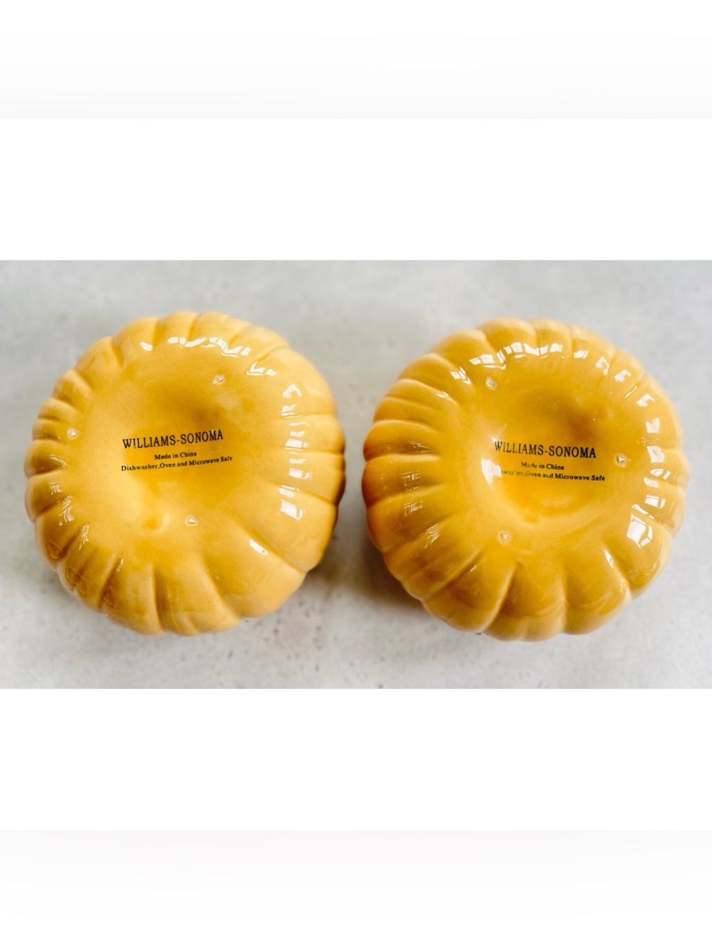 2 Williams Sonoma Pumpkin Covered Soup Bowl Individual Size Fall Thanksgiving - Picture 5 of 7